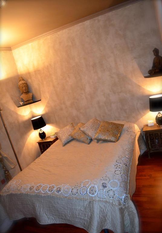 Villa Cyriel Contes  Room photo
